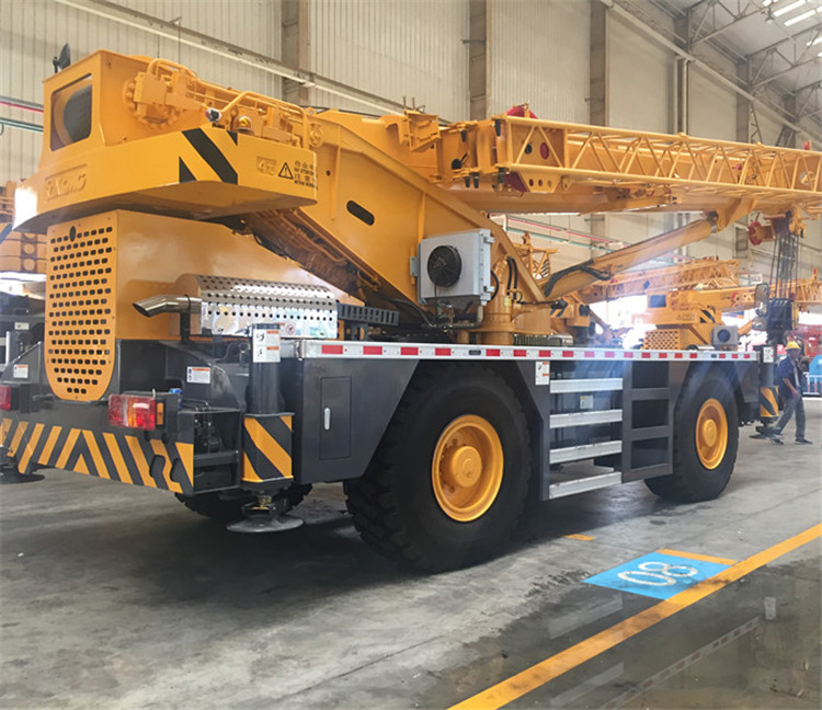 XCMG Official 35 ton hydraulic Rough Terrain Crane RT30 cranes terrain rough for sale